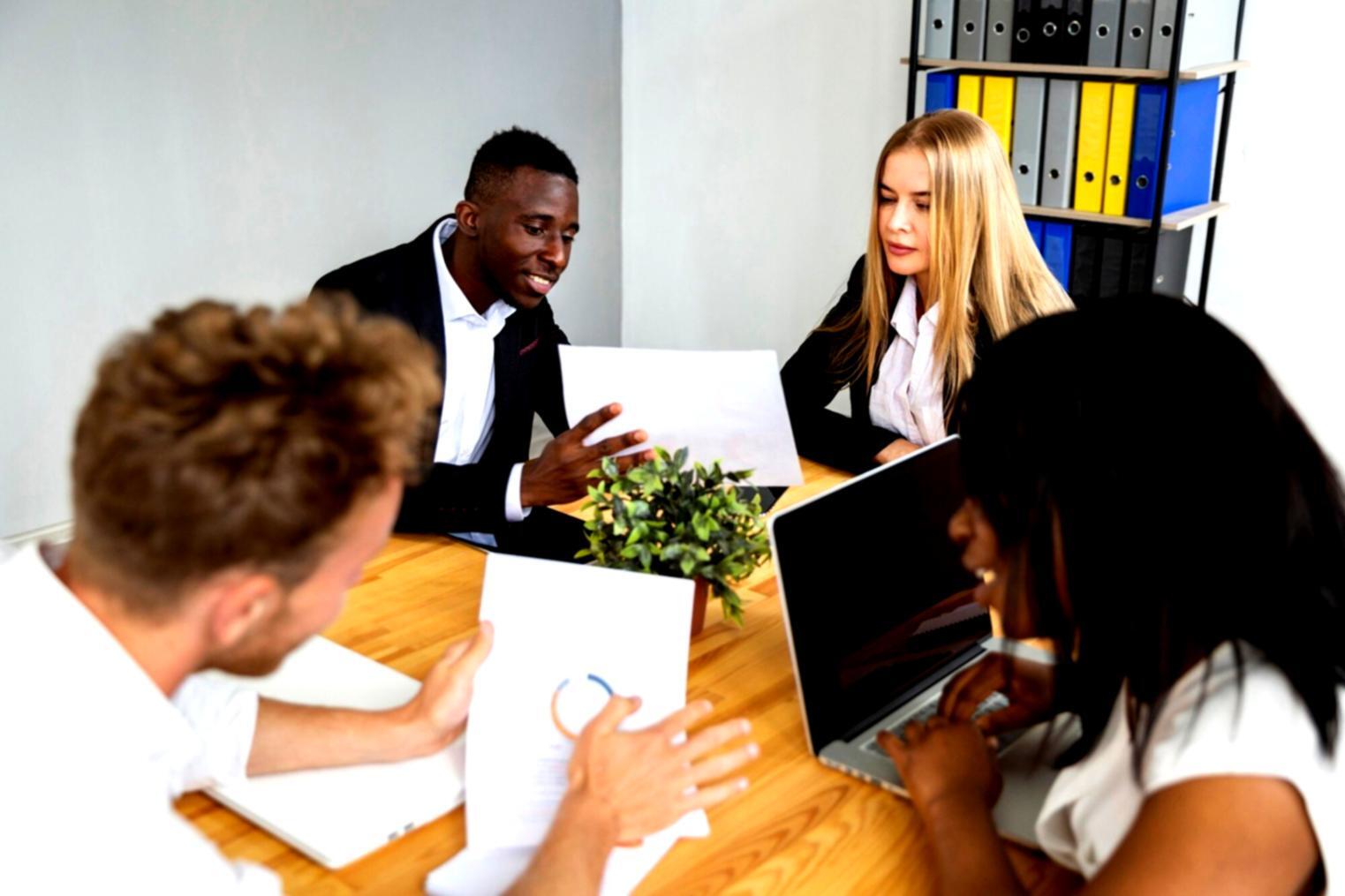 Analyse von Inflationstrends und deren Auswirkungen auf alltägliche Ausgaben